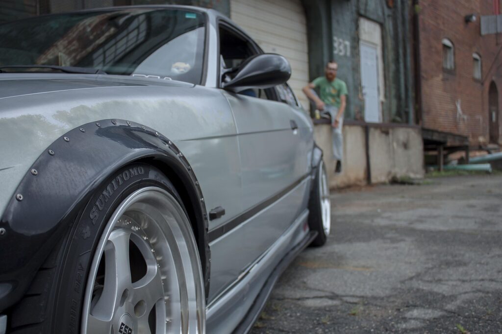 おすすめの自動車保険は外車や輸入車向けの特約が必要ですか？